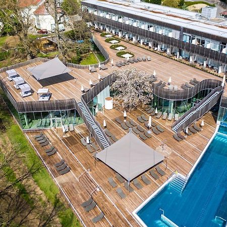 Das Hotel Im Kurhaus 바트글레이첸베르그 외부 사진