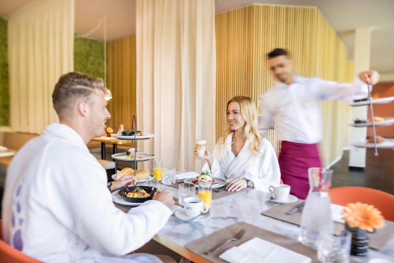 Das Hotel Im Kurhaus 바트글레이첸베르그 외부 사진