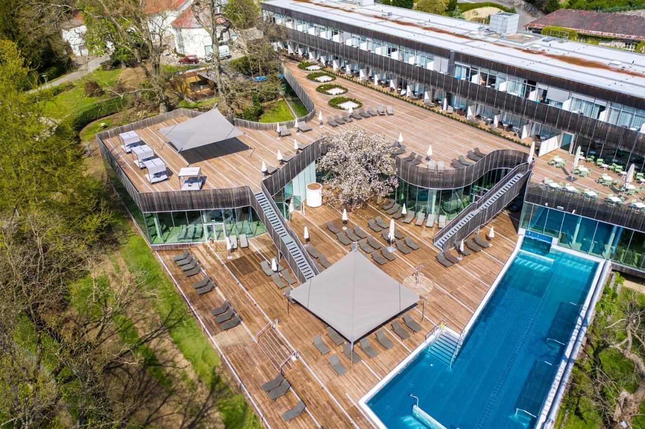 Das Hotel Im Kurhaus 바트글레이첸베르그 외부 사진