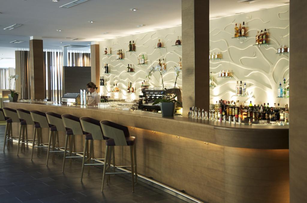 Das Hotel Im Kurhaus 바트글레이첸베르그 외부 사진